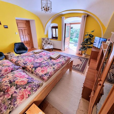 Ferienwohnung Historical House In The Center Levoca With Parking Exterior foto