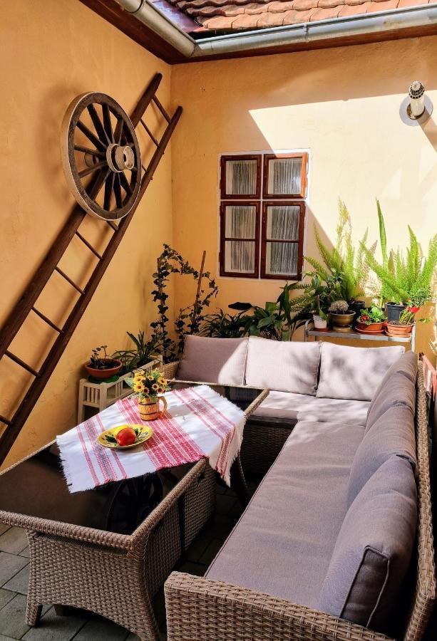 Ferienwohnung Historical House In The Center Levoca With Parking Exterior foto