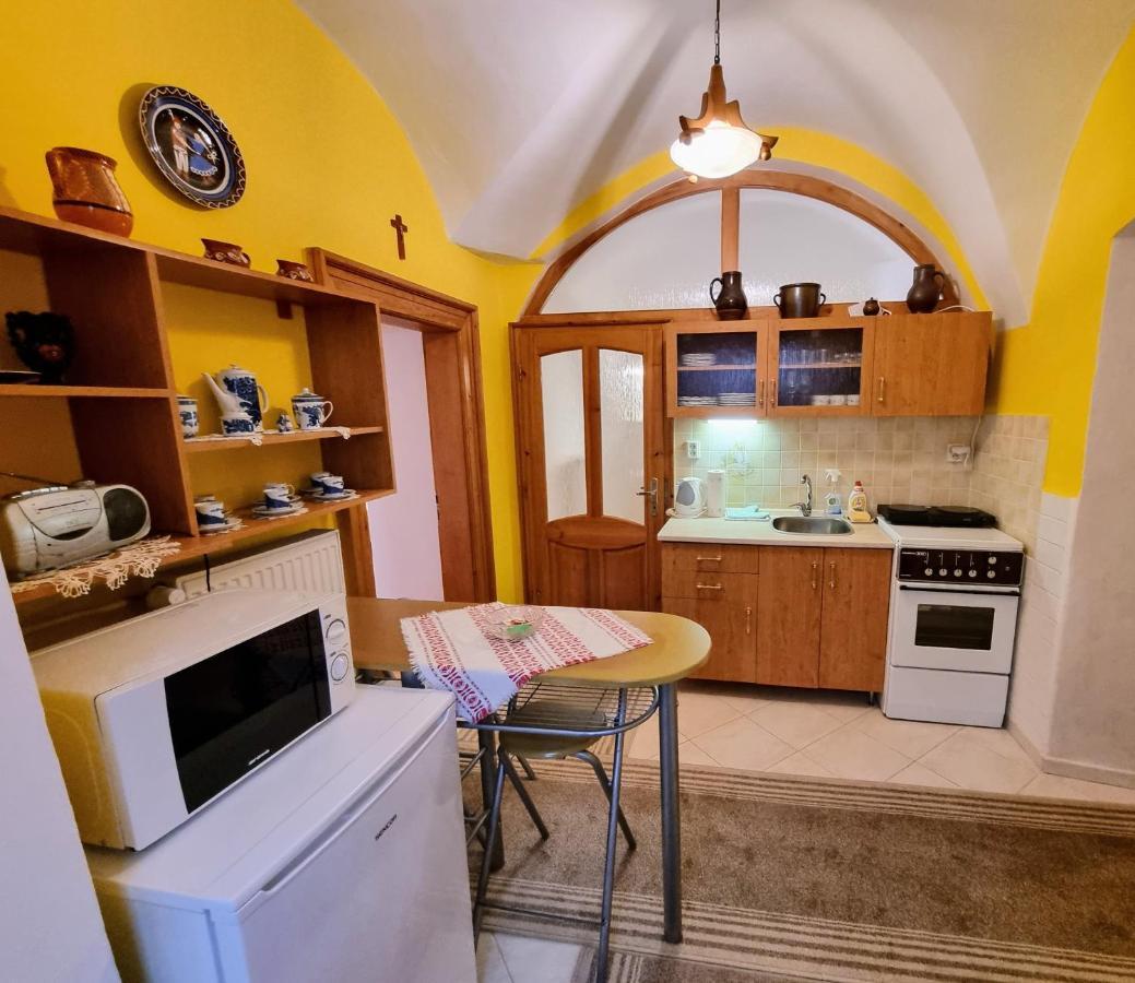 Ferienwohnung Historical House In The Center Levoca With Parking Exterior foto