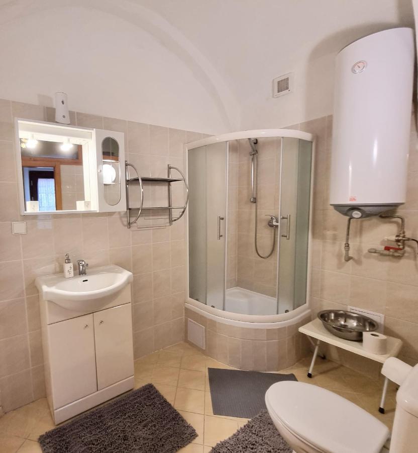 Ferienwohnung Historical House In The Center Levoca With Parking Exterior foto