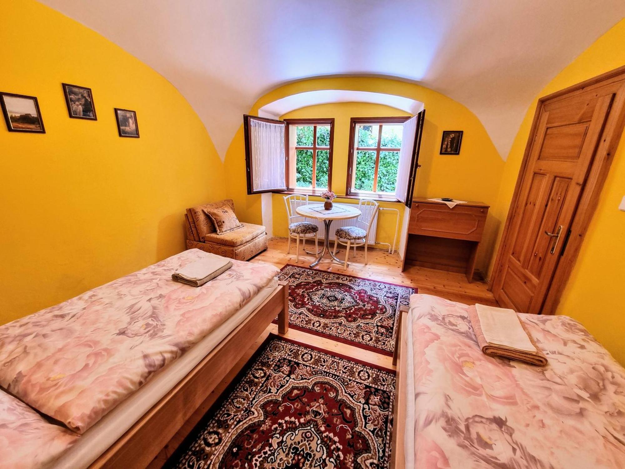 Ferienwohnung Historical House In The Center Levoca With Parking Exterior foto