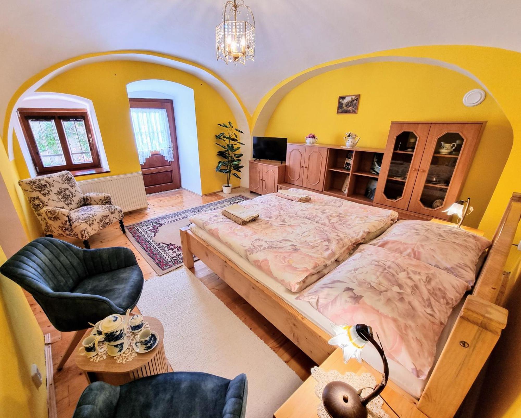 Ferienwohnung Historical House In The Center Levoca With Parking Exterior foto