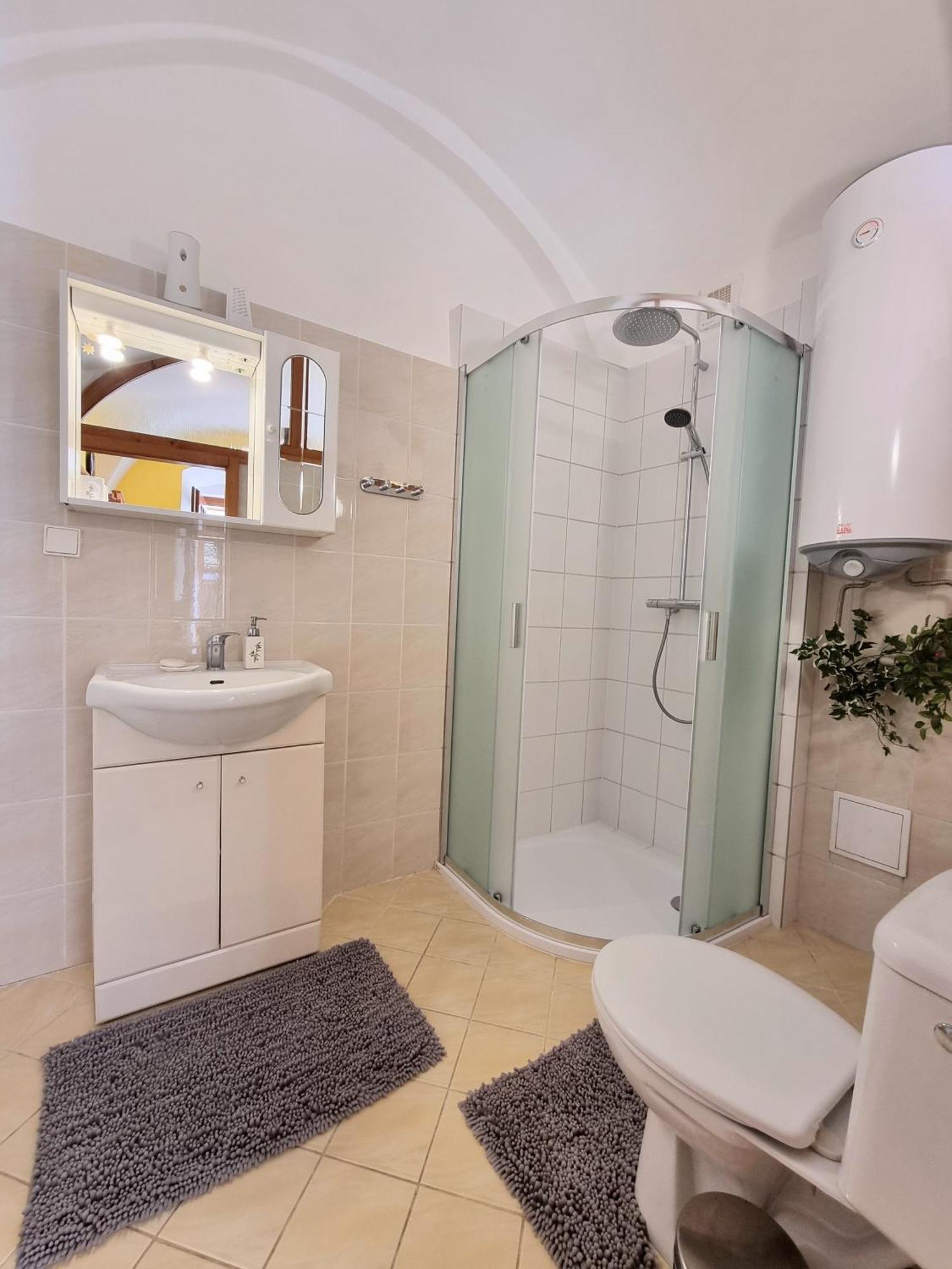 Ferienwohnung Historical House In The Center Levoca With Parking Exterior foto