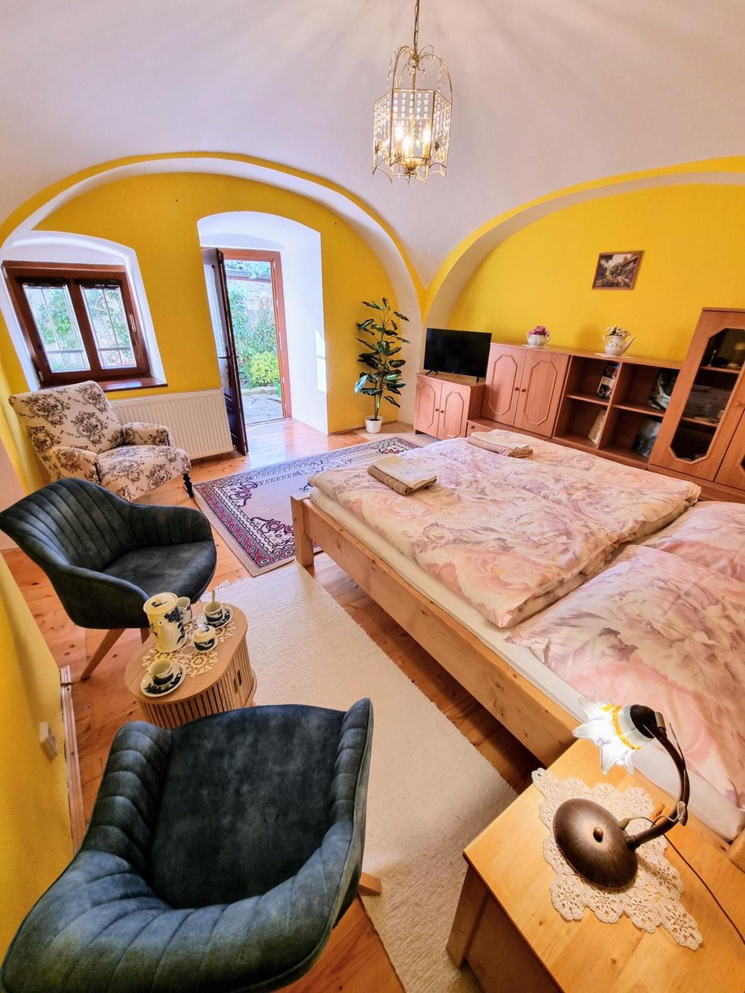 Ferienwohnung Historical House In The Center Levoca With Parking Exterior foto