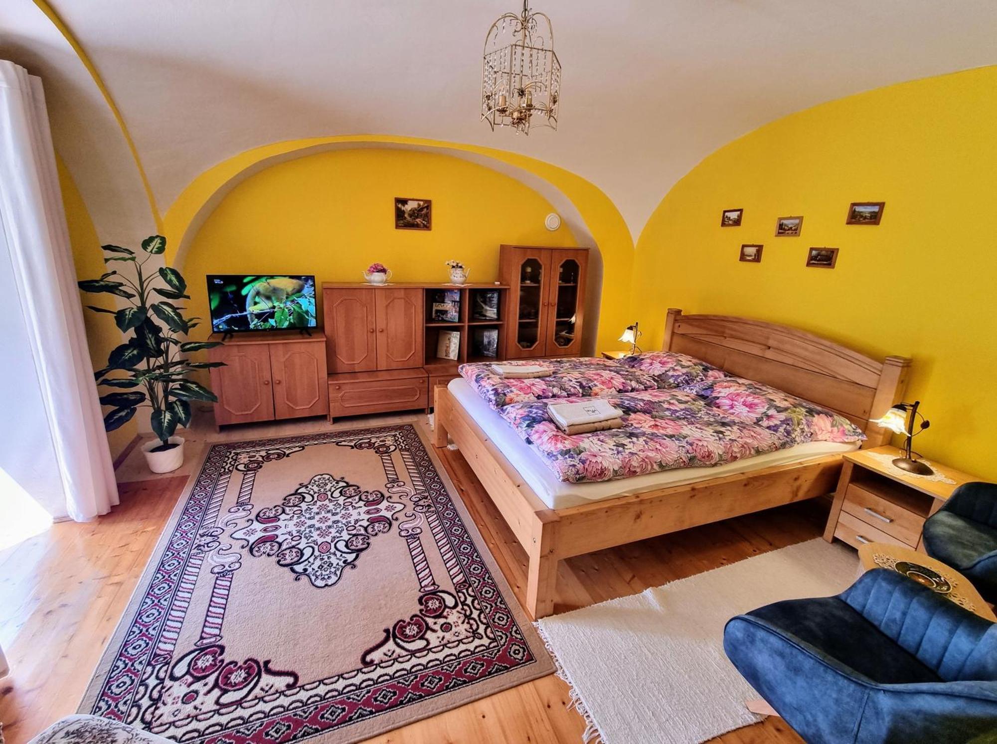 Ferienwohnung Historical House In The Center Levoca With Parking Exterior foto