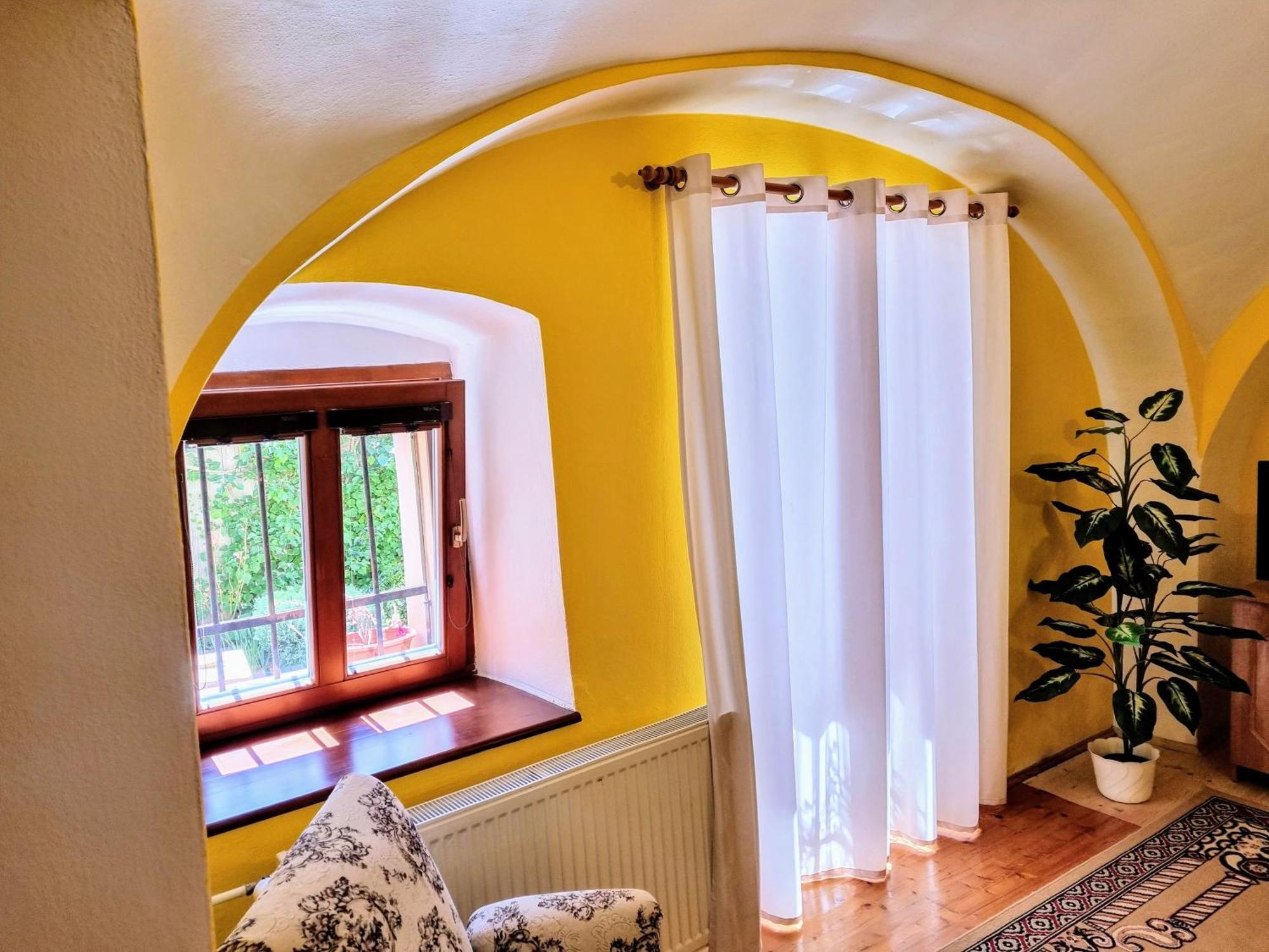 Ferienwohnung Historical House In The Center Levoca With Parking Exterior foto